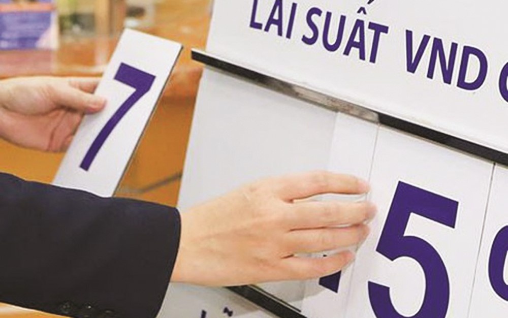 Tiết kiệm tiếp tục là kênh đầu tư hiệu quả Tiết kiệm tiếp tục là kênh đầu tư hiệu quả