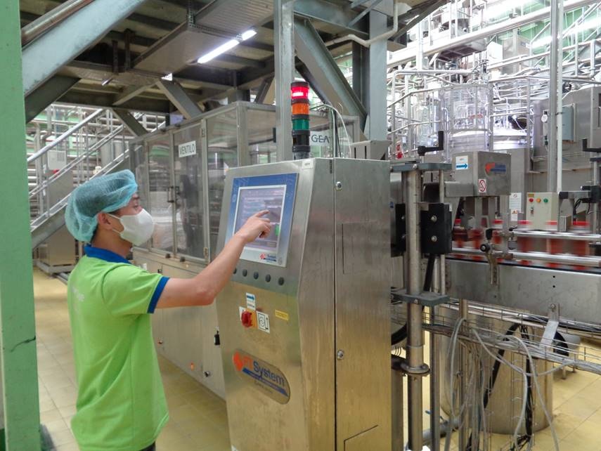 Khám phá công nghệ vô trùng dây chuyền sản xuất Trà Dr Thanh kham pha cong nghe vo trung day chuyen san xuat tra dr thanh