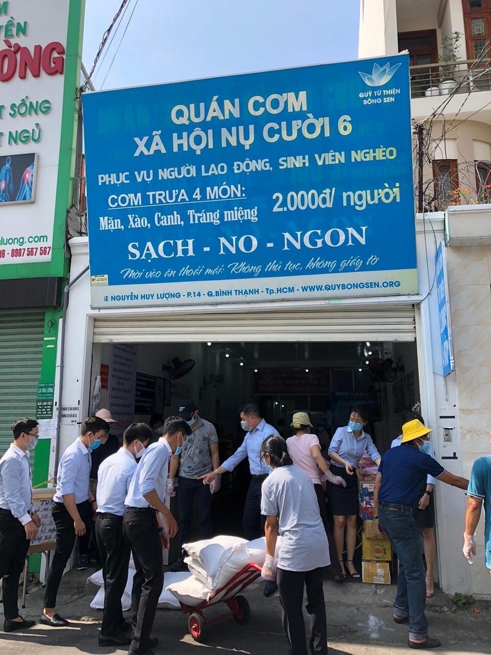 eximbank tiep tuc ung ho 500 trieu dong tiep suc cho benh vien benh nhiet doi trung uong