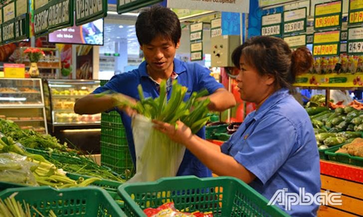 cbre 79 khach thue lo ngai moi truong kinh doanh 6 thang cuoi nam xau hon