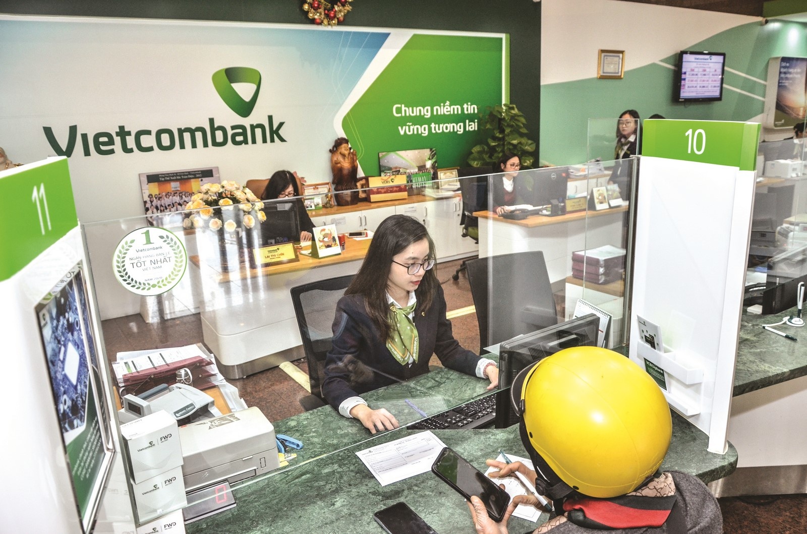 tang thu dich vu but pha manh trong thoi so hoa