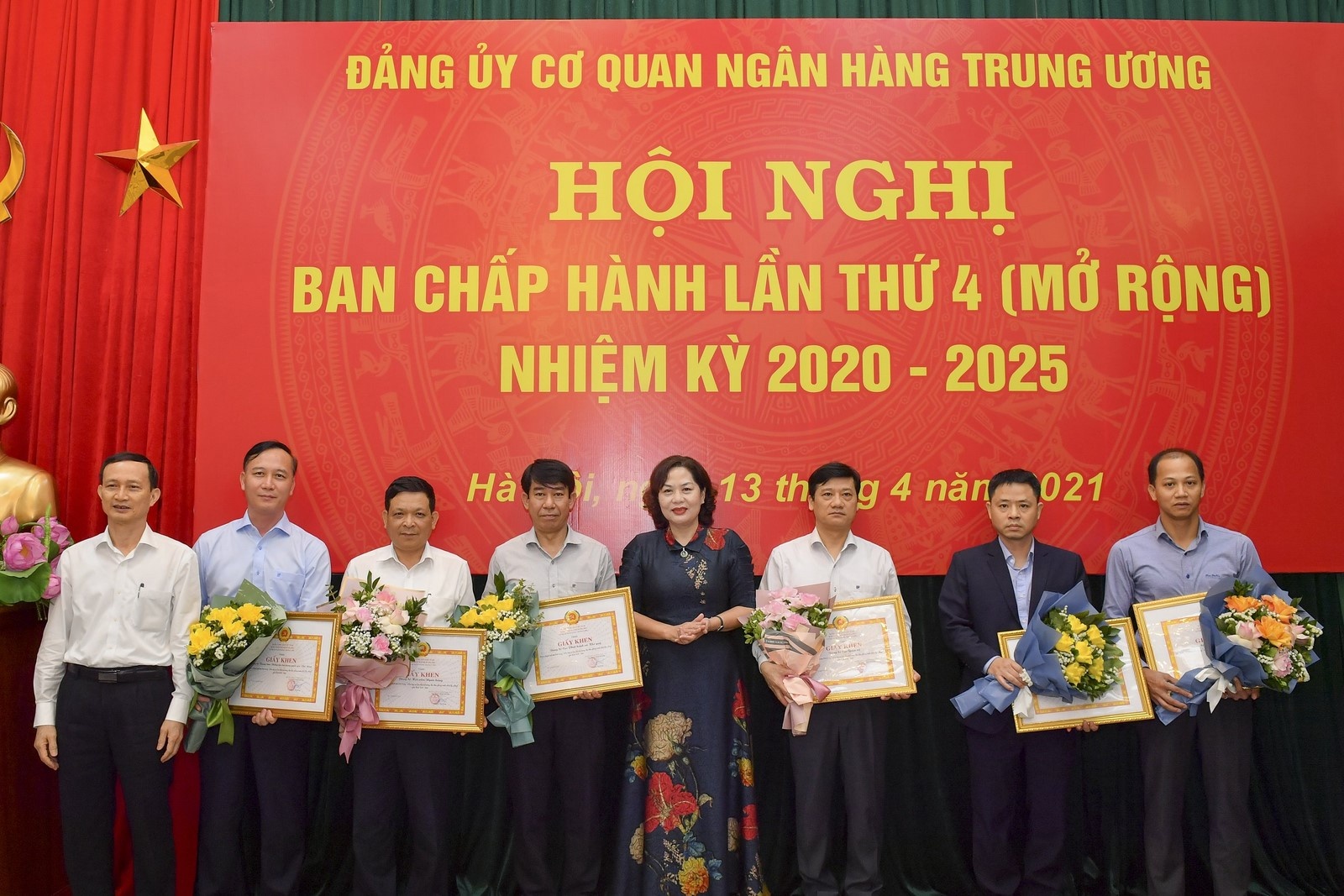 thuc hien tot cac nhiem vu huong toi ky niem 70 nam thanh lap ngan hang viet nam