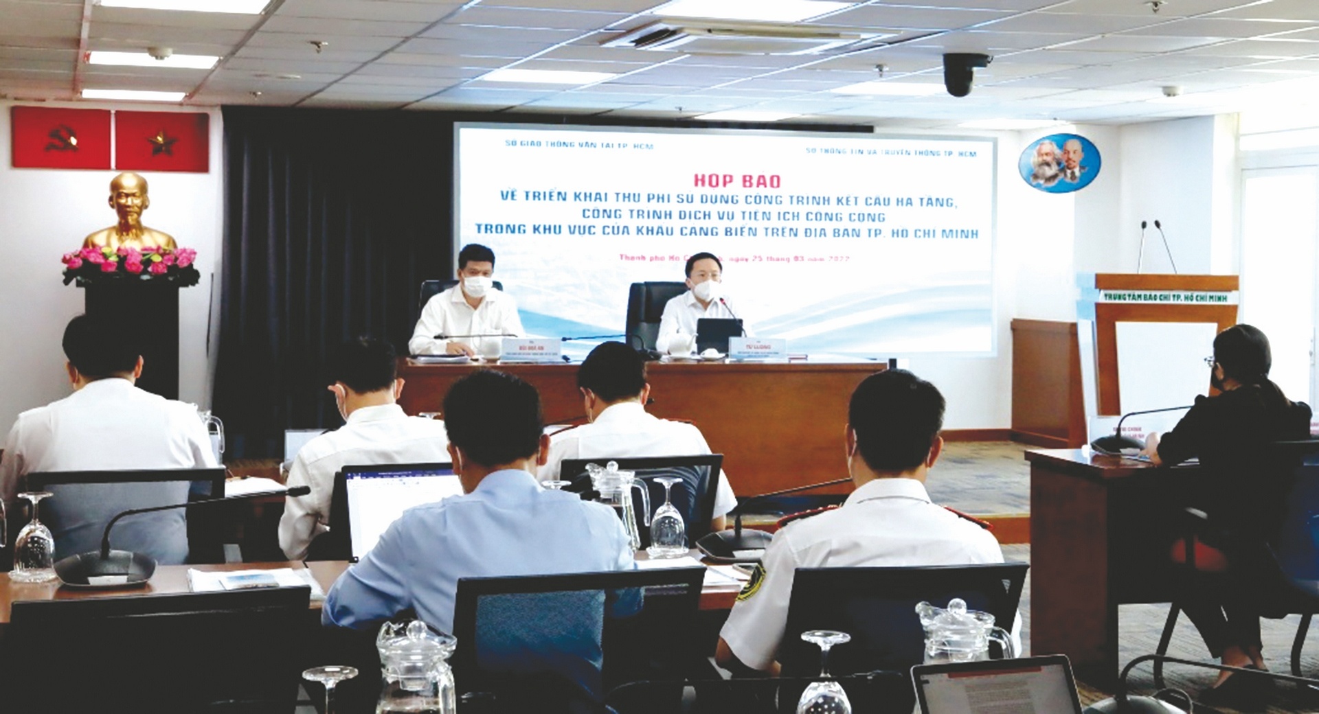 bidv phoi hop thu phi ha tang cang bien tai tphcm