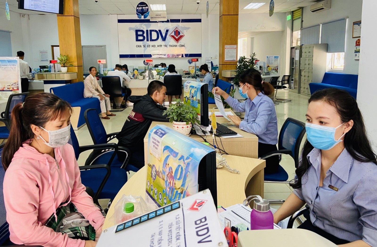 Ngân hàng lên kế hoạch tăng vốn điều lệ ngan hang len ke hoach tang von dieu le