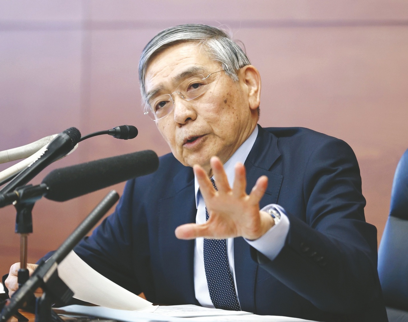 thach thuc moi cua nhtw nhat ban