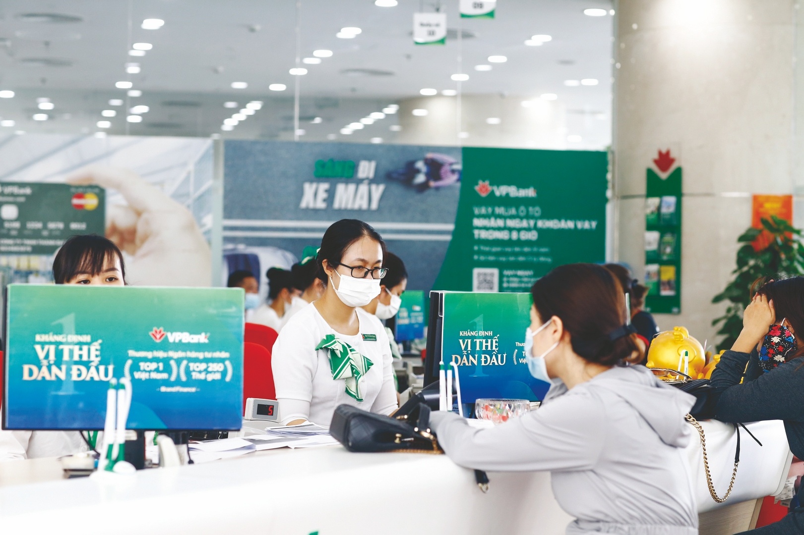 vpbank ngan hang so tot nhat nam 2021