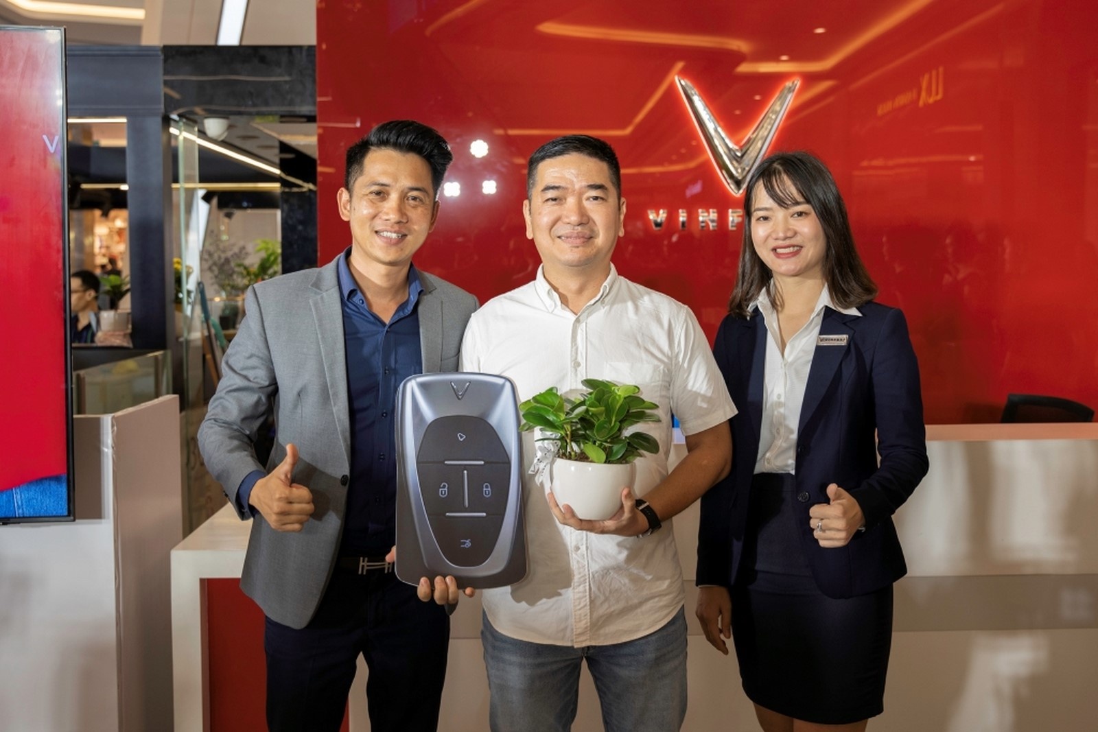 Công nghệ vượt trội - yếu tố đặc biệt thu hút người dùng Việt của ô tô điện cong nghe vuot troi yeu to dac biet thu hut nguoi dung viet cua o to dien