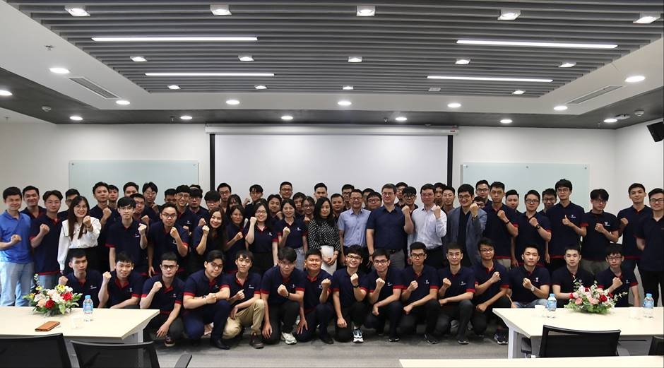 Chương trình Đào tạo Kỹ sư AI của Vingroup chuong trinh dao tao ky su ai cua vingroup