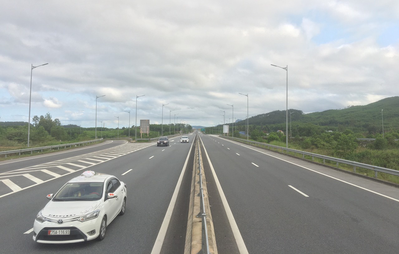 Quảng Ngãi đẩy nhanh tiến độ dự án cao tốc Bắc - Nam