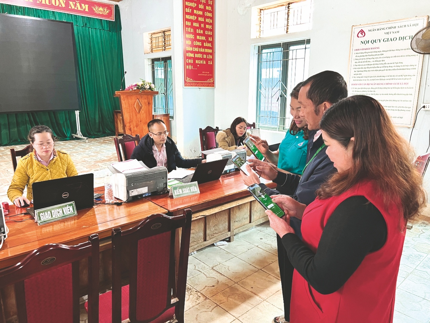 Vốn chính sách giúp phụ nữ Quế Phong thoát nghèo