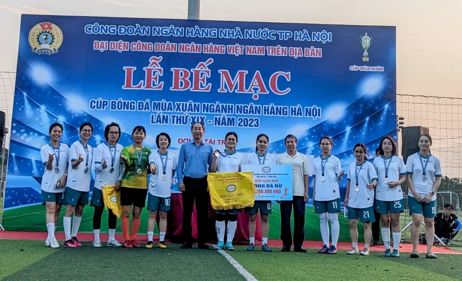 Bế mạc Cúp bóng đá Mùa xuân ngành Ngân hàng Hà Nội năm 2023 be mac cup bong da mua xuan nganh ngan hang ha noi nam 2023