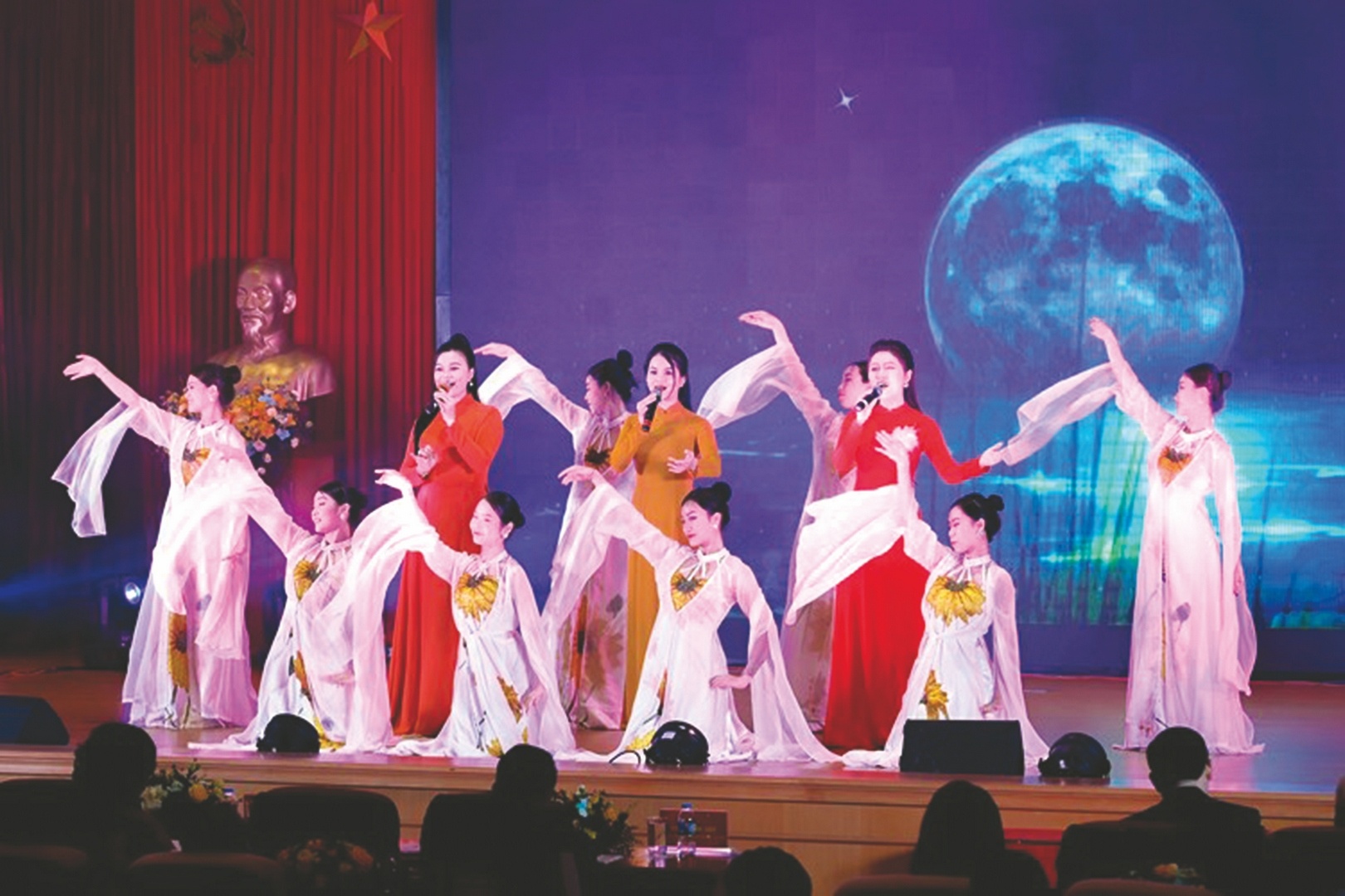 day manh tuyen truyen pho bien giao duc phap luat trong nganh ngan hang