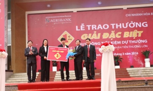 Tiếp tục quay số chương trình “Mừng xuân Bính Thân – Nhận tiền thưởng lớn”