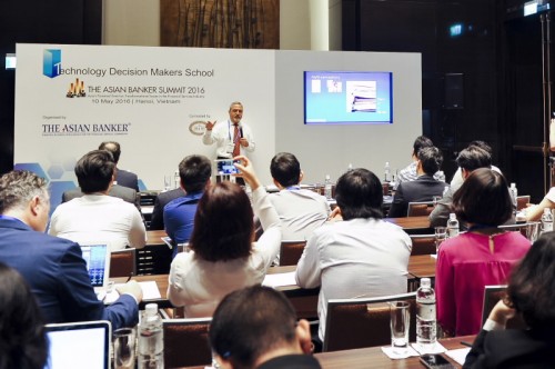 Trao đổi về các giải pháp xây dựng ngân hàng của tương lai Trao đổi về các giải pháp xây dựng ngân hàng của tương lai