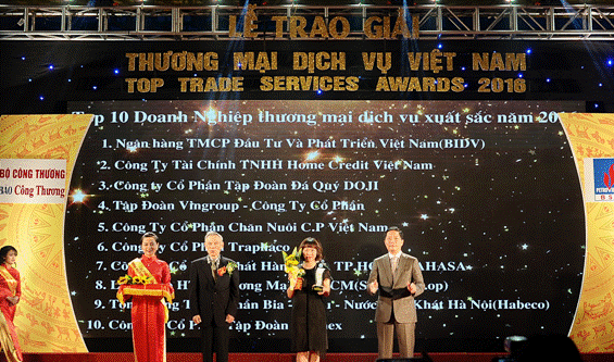 Home Credit nhận giải thưởng lớn do Bộ Công Thương trao tặng Home Credit nhận giải thưởng lớn do Bộ Công Thương trao tặng