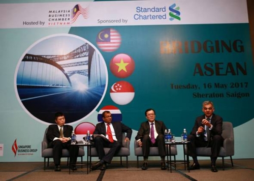 Standard Chartered hỗ trợ mở rộng hoạt động kinh doanh tại ASEAN Standard Chartered hỗ trợ mở rộng hoạt động kinh doanh tại ASEAN