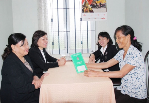 Người nghèo ở Khánh Hòa vay vốn ưu đãi làm giàu Người nghèo ở Khánh Hòa vay vốn ưu đãi làm giàu