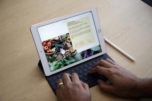 Apple sẽ tung ra 600.000 chiếc iPad Pro cỡ nhỏ trong tháng 7 Apple sẽ tung ra 600.000 chiếc iPad Pro cỡ nhỏ trong tháng 7