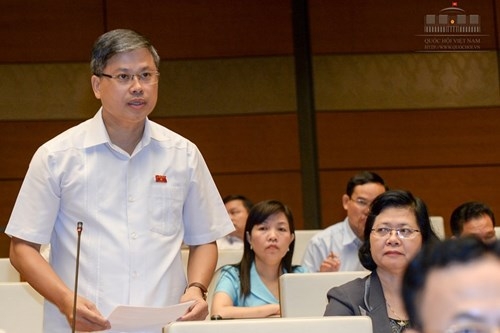 Quy định lạm dụng xe công cứng nhắc thì thấy nhiều vi phạm