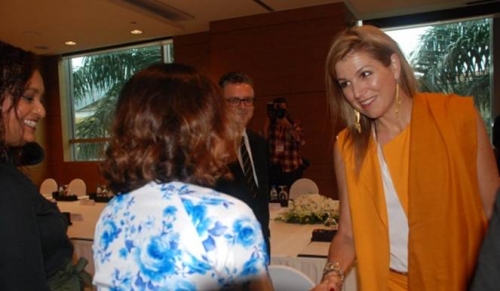 Hoàng hậu Hà Lan Máxima làm việc về tài chính toàn diện