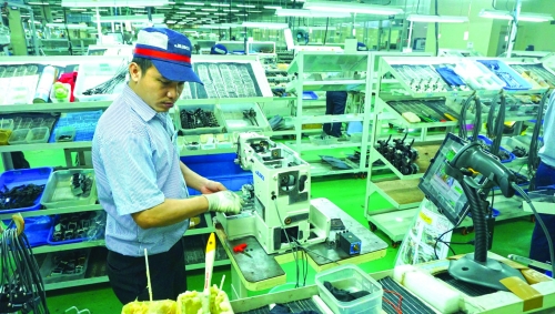 Kinh tế tư nhân trước yêu cầu đổi mới mô hình tăng trưởng Kinh tế tư nhân trước yêu cầu đổi mới mô hình tăng trưởng