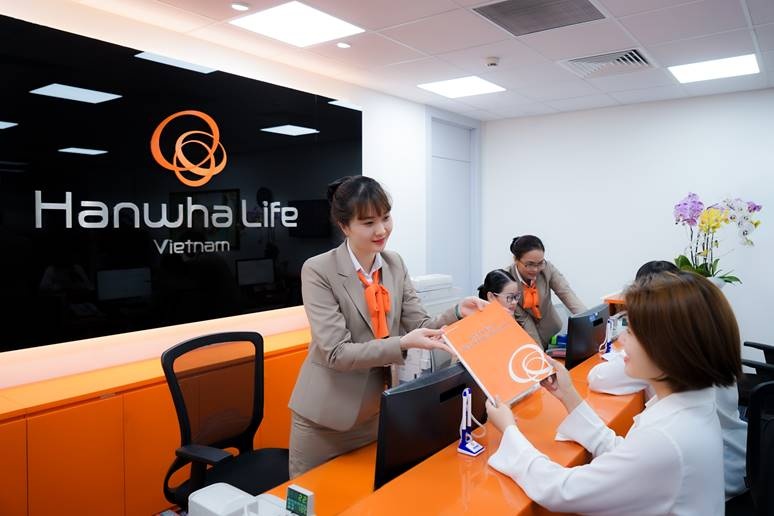 Hanwha Life Việt Nam chi trả hơn 21 tỷ đồng quyền lợi bảo hiểm cho khách hàng