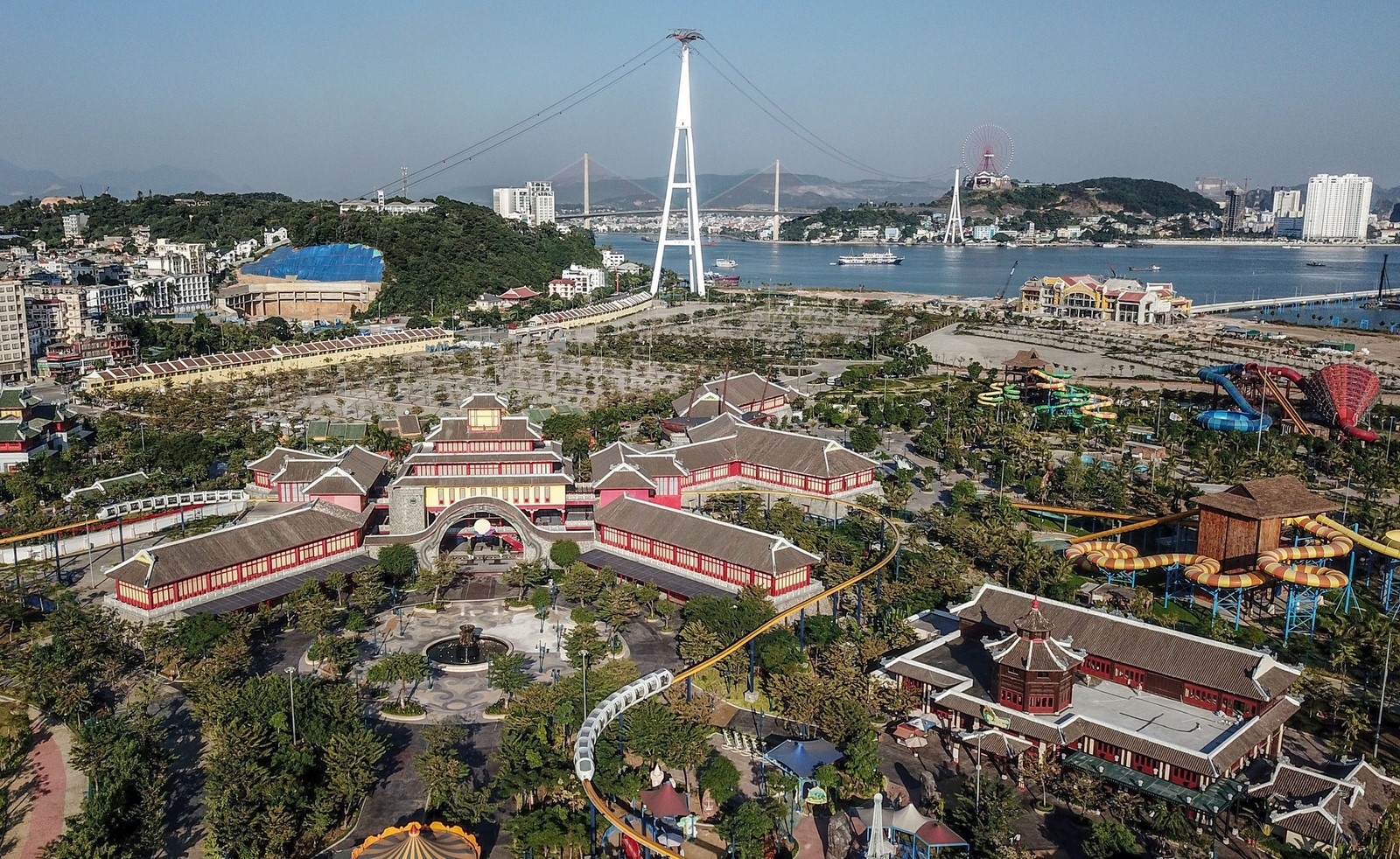 bai chay tam diem an cu moi cua gioi nha giau ha long