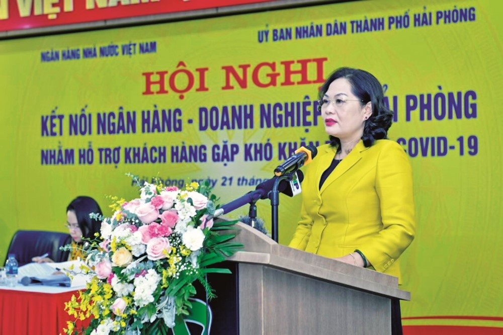 Tháo gỡ khó khăn để dòng vốn lưu thông