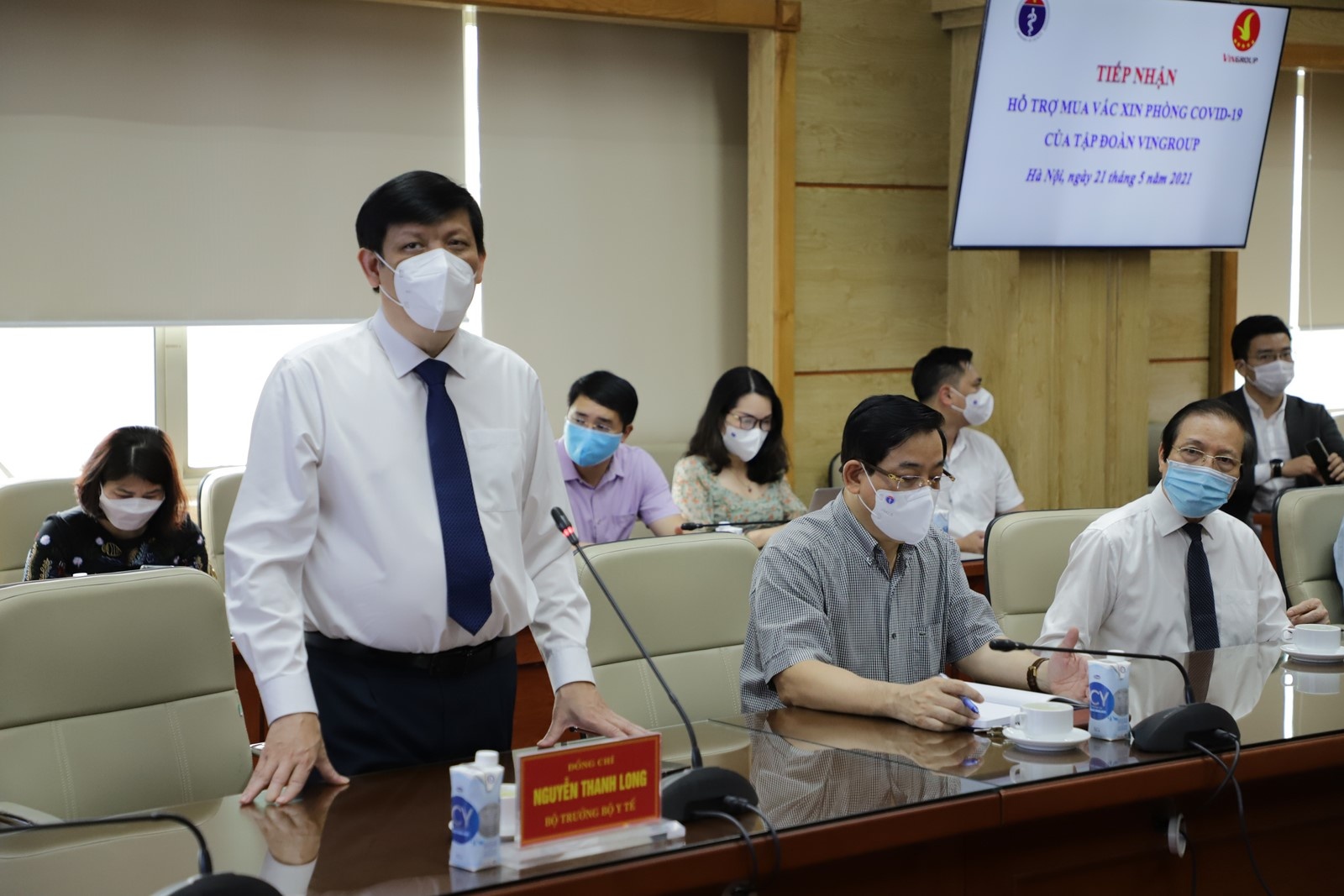 nganh ngan hang chung tay quyet liet day lui dich covid 19