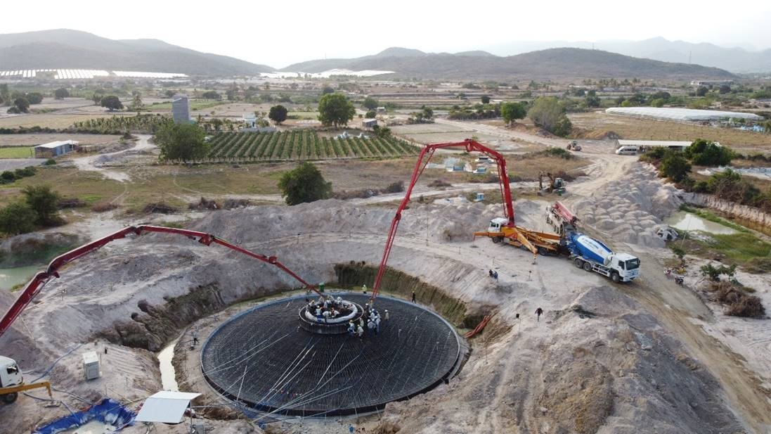 ifc tai tro xay dung hai nha may dien gio tai mien trung