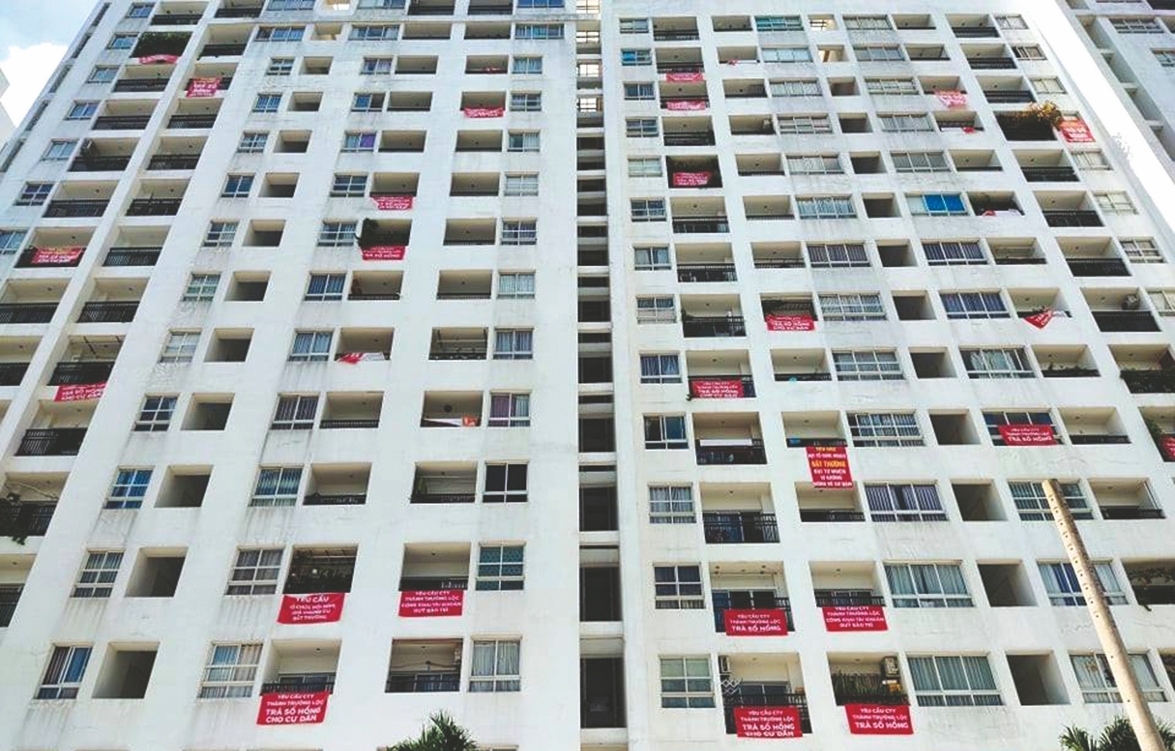 nhieu du an chung cu tai tphcm bi treo so do