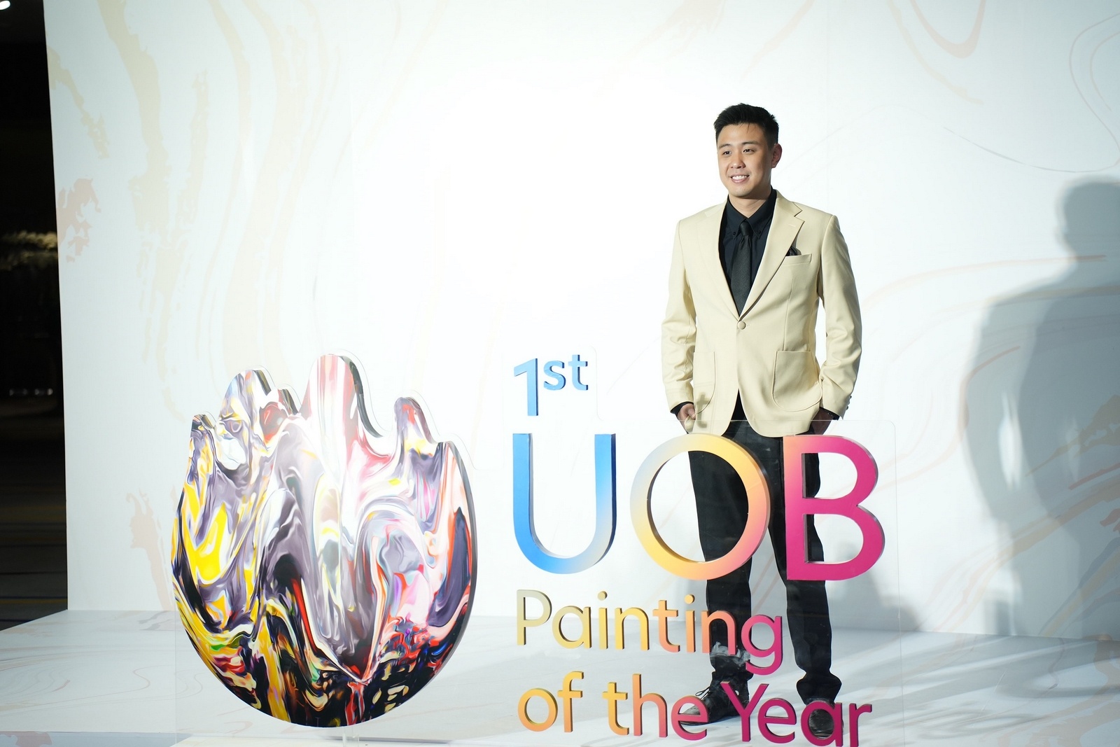 khoi dong cuoc thi uob painting of the year lan dau tien tai viet nam