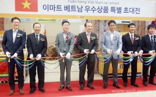 Khai trương Tuần hàng Việt Nam tại hệ thống Siêu thị Emart Khai trương Tuần hàng Việt Nam tại hệ thống Siêu thị Emart