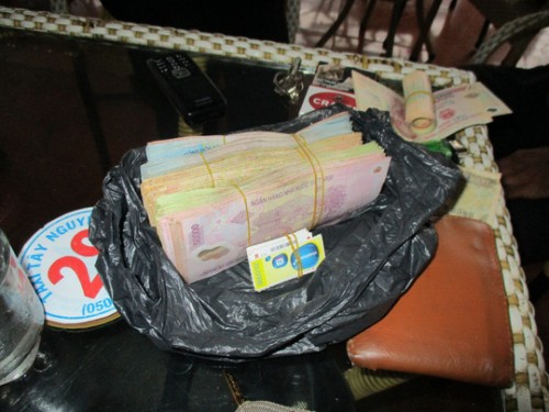 Bắt 7 đối tượng tàng trữ, lưu hành tiền giả quy mô lớn