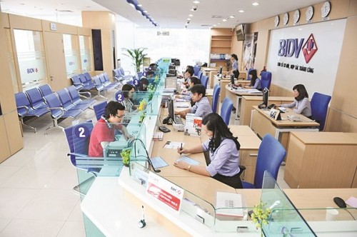 “Đòi” NH trả cổ tức tiền mặt: Cần cân nhắc lợi ích các bên