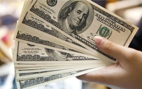 Techcombank giảm mạnh giá mua vào USD