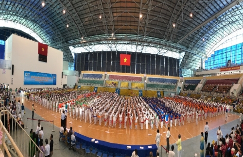 Vinamilk tiếp tục chăm sóc sức khỏe cho gần 3.000 người cao tuổi