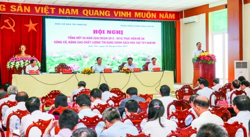 Gắn kết tín dụng thương mại với tín dụng chính sách