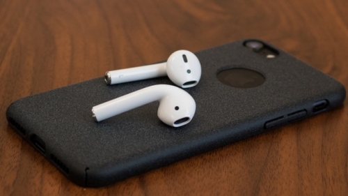 AirPods mang lại nhiều lợi nhuận hơn so với Apple Watch