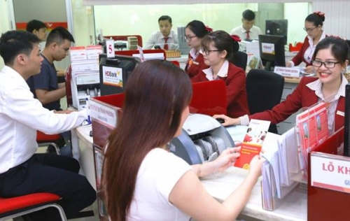 Gửi tiết kiệm, thêm lãi suất đến 7,6%/năm Gửi tiết kiệm, thêm lãi suất đến 7,6%/năm