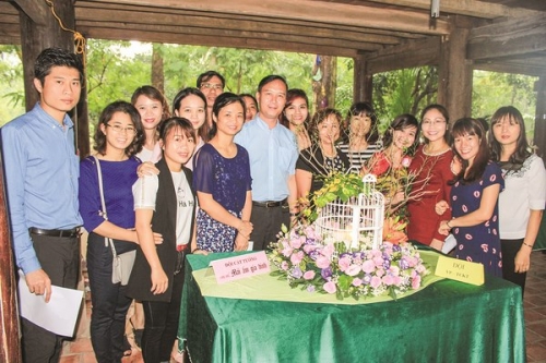 Hướng về người lao động