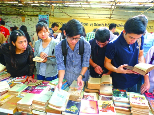 Có đào tạo được người đọc sách?