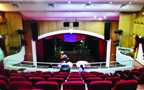 Muôn nẻo gặp khó, cải lương về đâu?