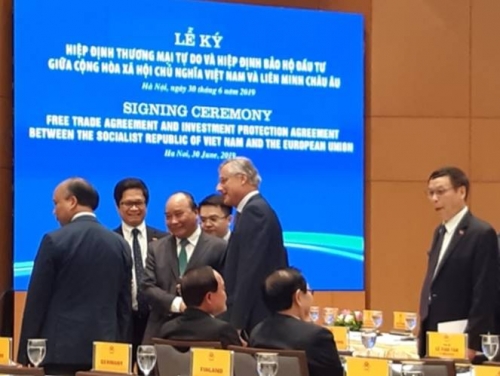 Thành lập Hội đồng DN Việt Nam – EU và xây dựng Chương trình hành động nhằm thúc đẩy thực hiện EVFTA Thành lập Hội đồng DN Việt Nam – EU và xây dựng Chương trình hành động nhằm thúc đẩy thực hiện EVFTA