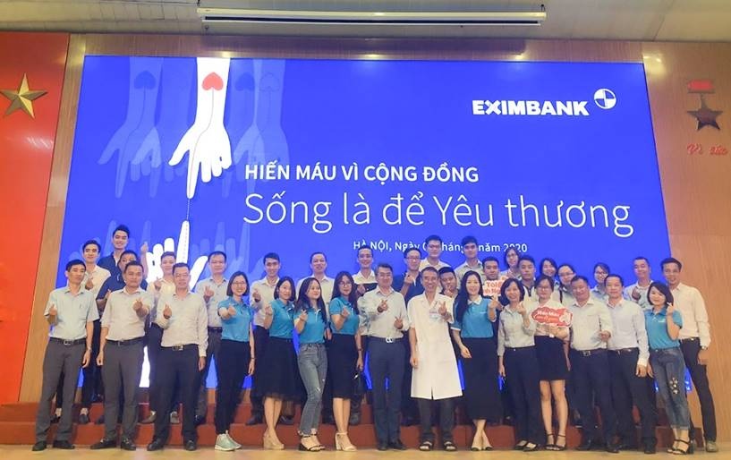 eximbank to chuc ngay hoi hien mau nhan dao song la de yeu thuong