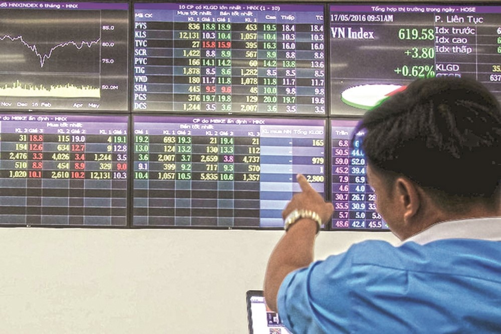 Kịch trần là… chuyện nhỏ