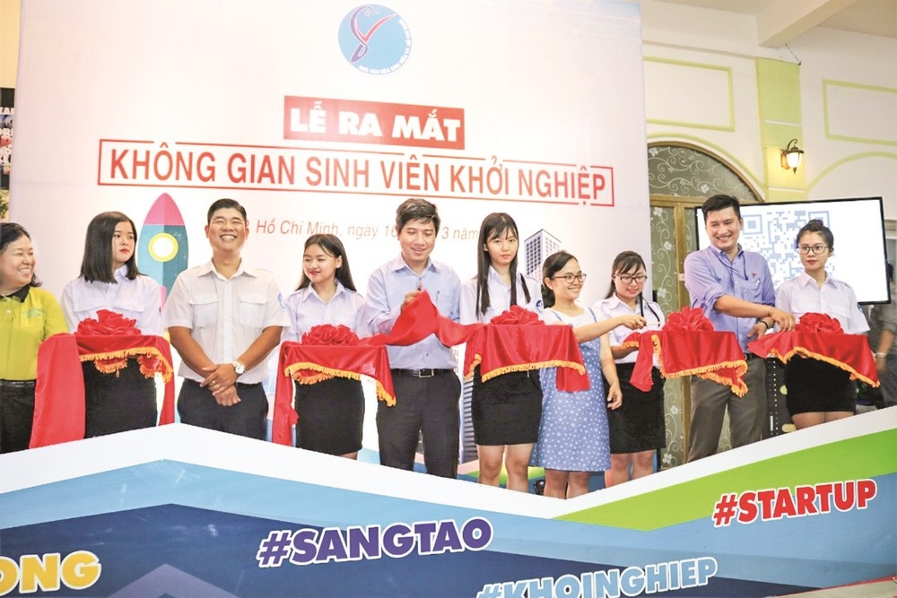 Để phát triển các dự án khởi nghiệp Để phát triển các dự án khởi nghiệp