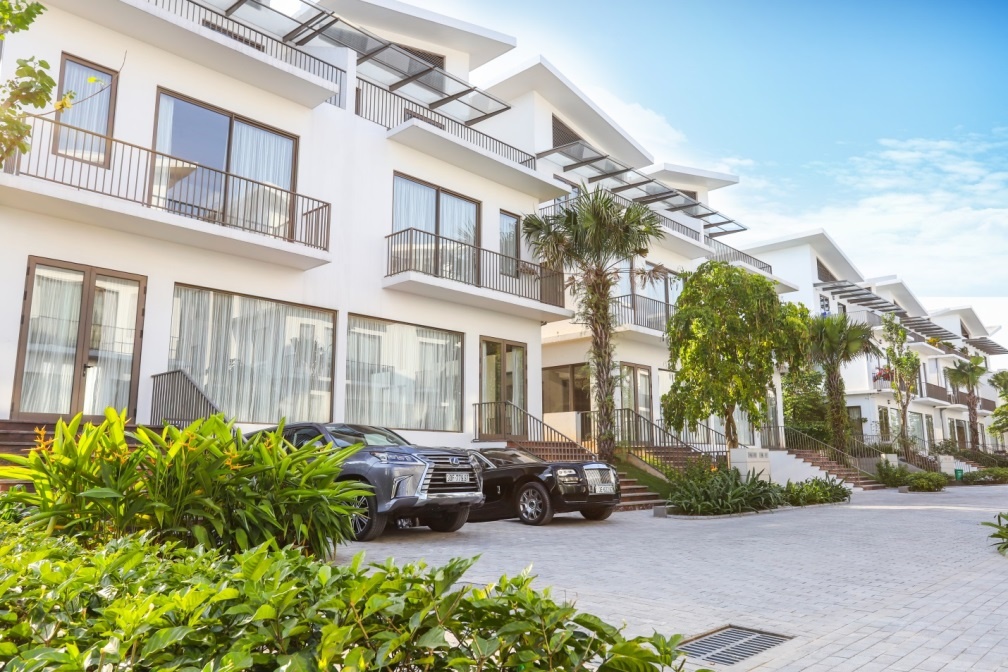 Nhà đầu tư bất động sản sốt sắng “xuống tiền” với loại hình biệt thự cao cấp nha dau tu bat dong san sot sang xuong tien voi loai hinh biet thu cao cap