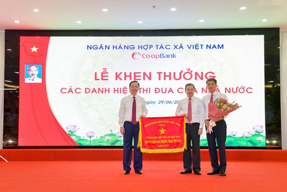 nang cao vi the va cong nang ngan hang cua quy tin dung nhan dan