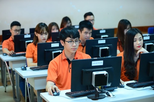 Nhu cầu nhân sự ngành công nghệ thông tin tăng “nóng” nhu cau nhan su nganh cong nghe thong tin tang nong